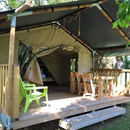 Camping Le Mondou Saint-Julien-de-Lampon Eksteriør billede