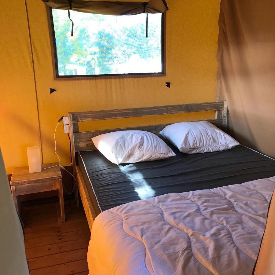 Camping Le Mondou Hotel Saint-Julien-de-Lampon Eksteriør billede