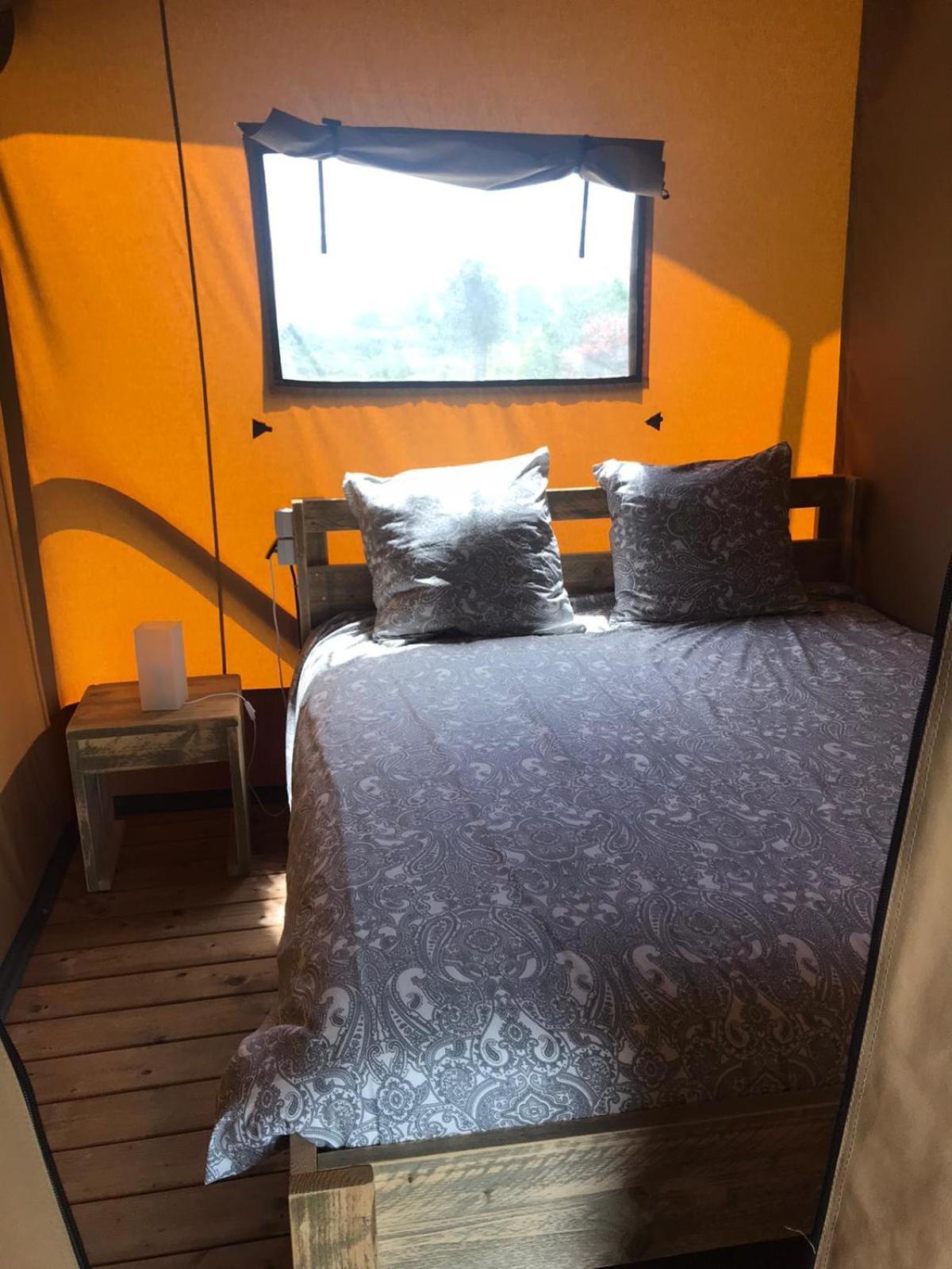 Camping Le Mondou Hotel Saint-Julien-de-Lampon Eksteriør billede